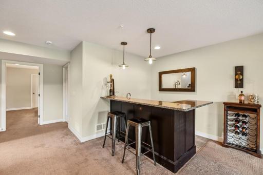 1430 Palisade Path, Woodbury, MN 55129