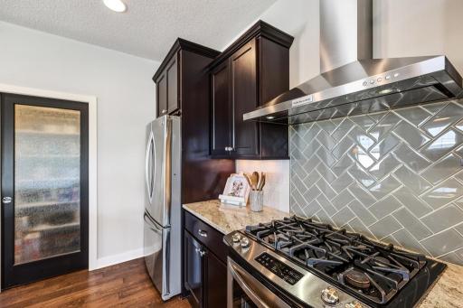 1430 Palisade Path, Woodbury, MN 55129