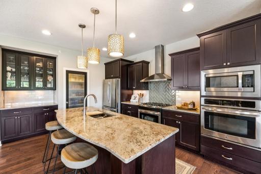 1430 Palisade Path, Woodbury, MN 55129