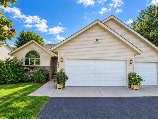 2305 Pepper Ridge Lane, Northfield, MN 55057