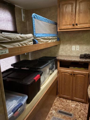 2nd bedroom w/bunks