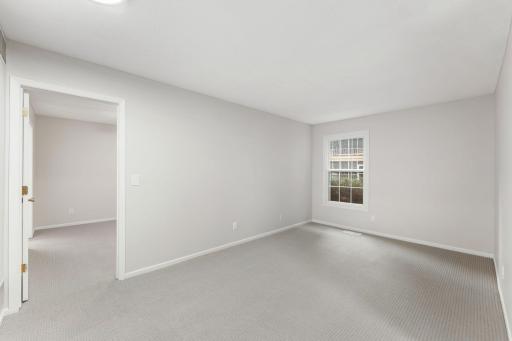10924 Rhode Island Avenue S, Bloomington, MN 55438