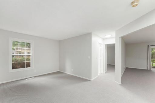 10924 Rhode Island Avenue S, Bloomington, MN 55438