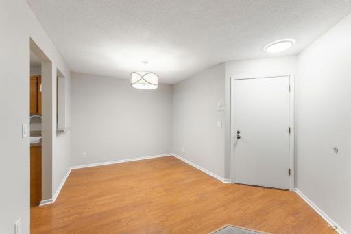 10924 Rhode Island Avenue S, Bloomington, MN 55438