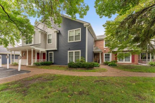 10924 Rhode Island Avenue S, Bloomington, MN 55438