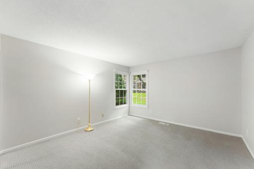 10924 Rhode Island Avenue S, Bloomington, MN 55438