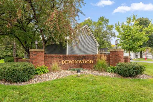10924 Rhode Island Avenue S, Bloomington, MN 55438