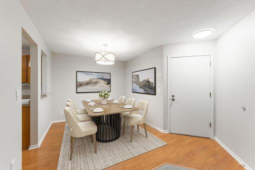 10924 Rhode Island Avenue S, Bloomington, MN 55438