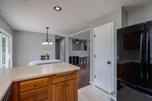 14-web-or-mls-107-meadow-ln.jpg