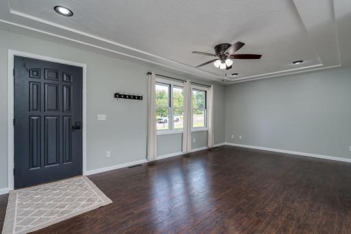 5-web-or-mls-107-meadow-ln.jpg