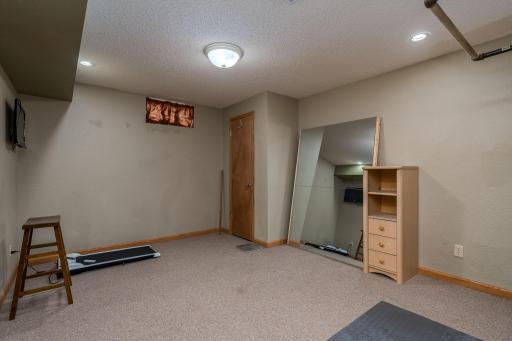 32-web-or-mls-107-meadow-ln.jpg