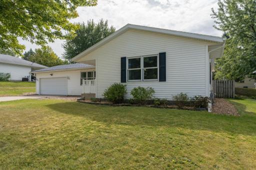 3-web-or-mls-107-meadow-ln.jpg