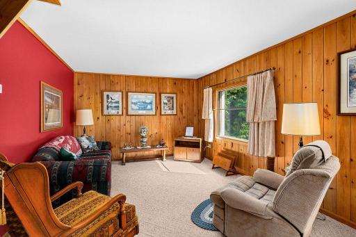 267 E 2nd Street, Knife River, MN 55609