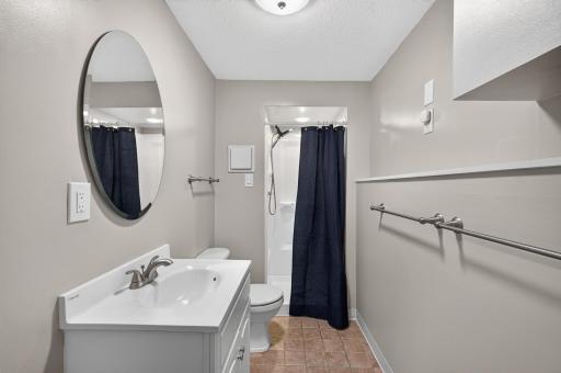 4270 Victoria Street N, Shoreview, MN 55126