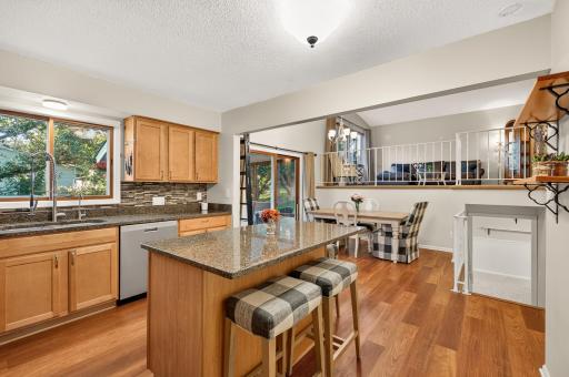 4270 Victoria Street N, Shoreview, MN 55126
