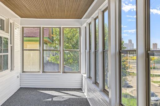 670 Conway Street, Saint Paul, MN 55106