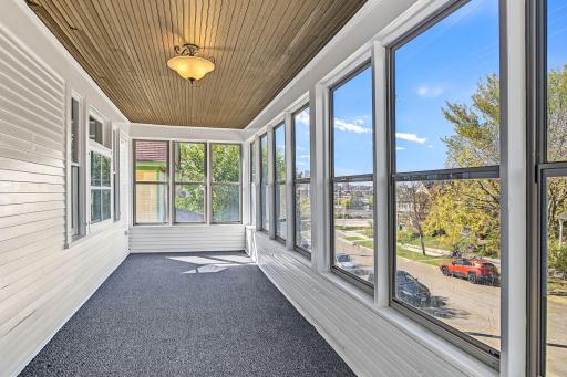 670 Conway Street, Saint Paul, MN 55106