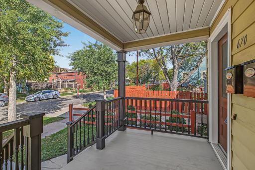 670 Conway Street, Saint Paul, MN 55106