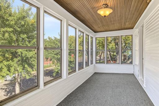 670 Conway Street, Saint Paul, MN 55106