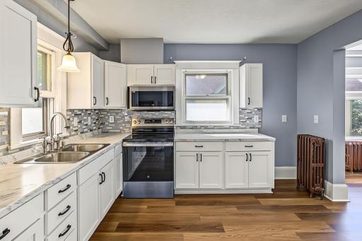 670 Conway Street, Saint Paul, MN 55106