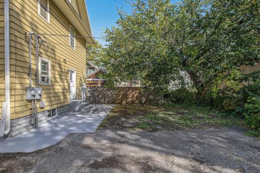 670 Conway Street, Saint Paul, MN 55106