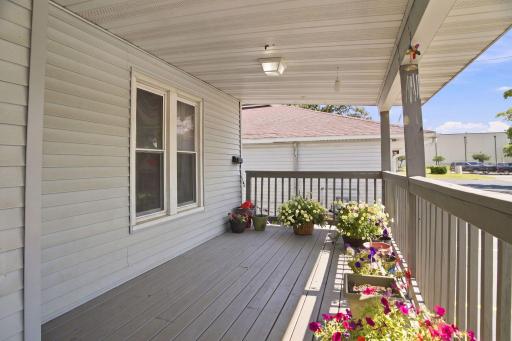1418 S Oak Avenue, Owatonna, MN 55060