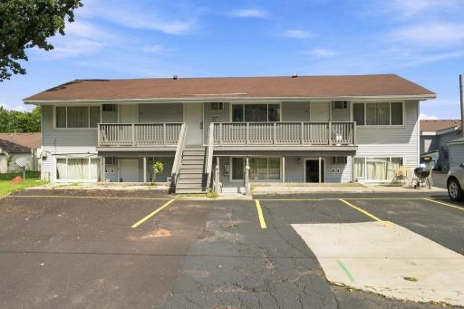 1418 S Oak Avenue, Owatonna, MN 55060