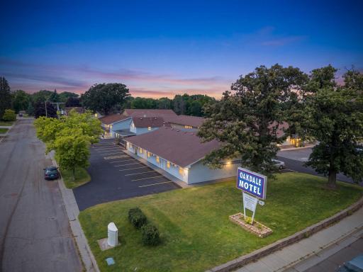 1418 S Oak Avenue, Owatonna, MN 55060