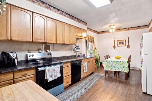 1418 S Oak Avenue, Owatonna, MN 55060