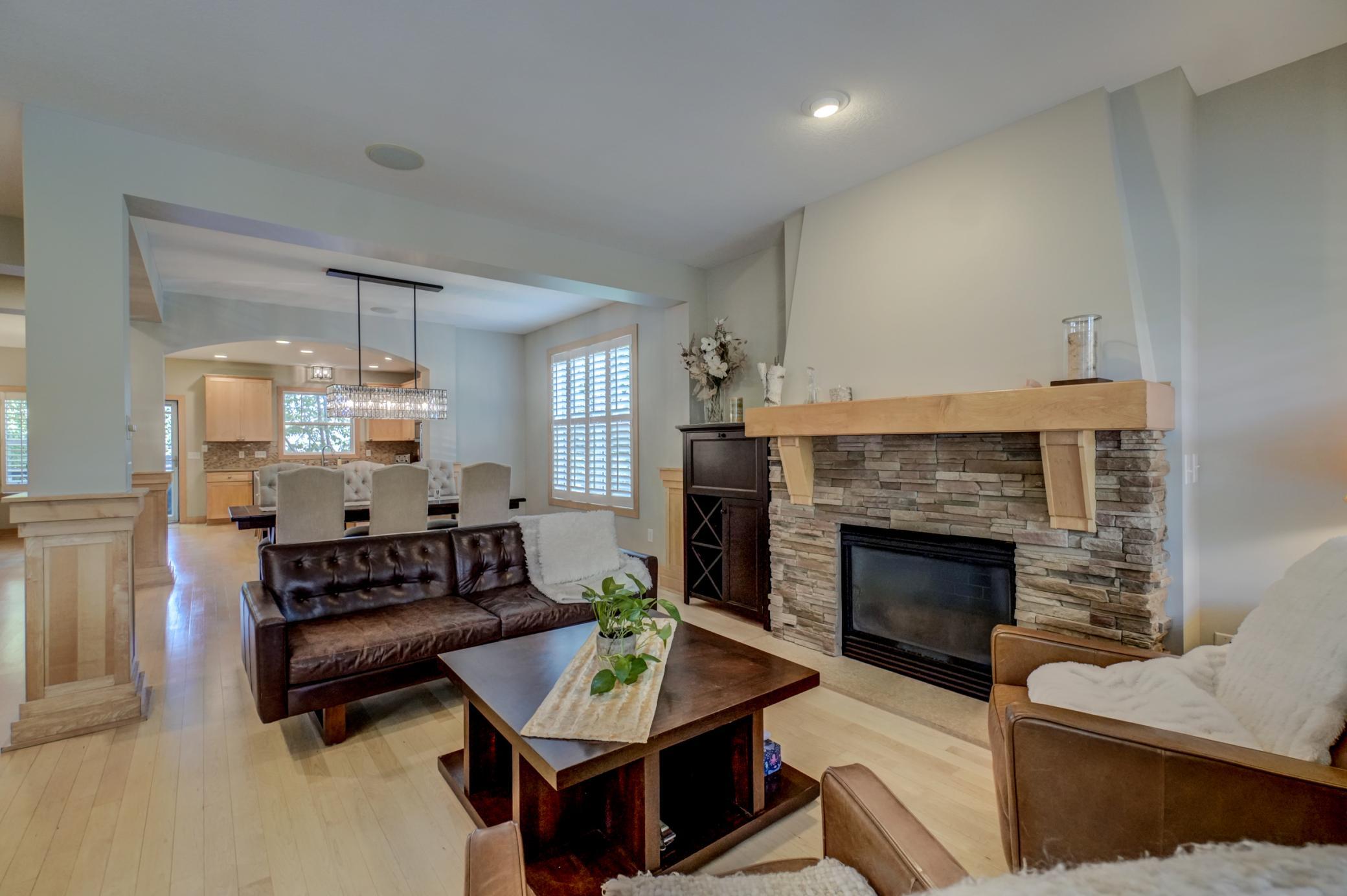 276 Country Road-16.jpg