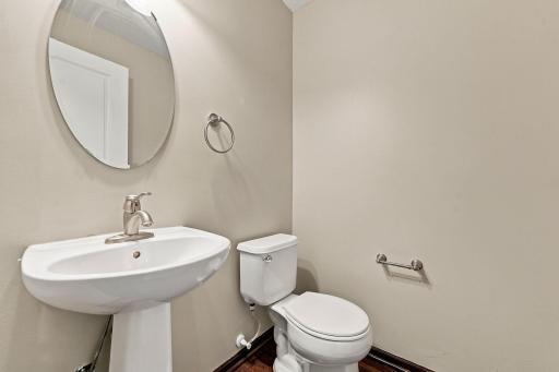 2109 Rockridge Circle, Shakopee, MN 55379