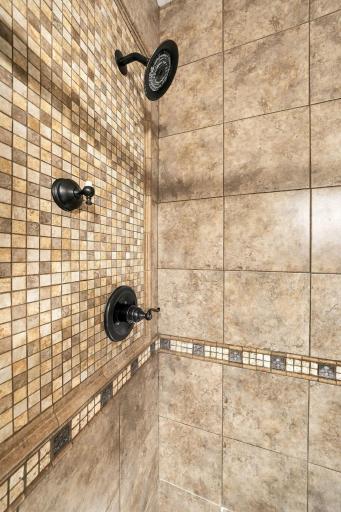 2109 Rockridge Circle, Shakopee, MN 55379