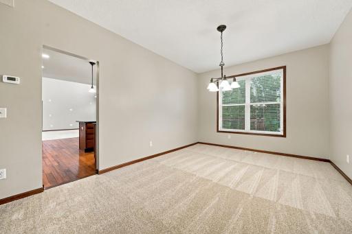 2109 Rockridge Circle, Shakopee, MN 55379