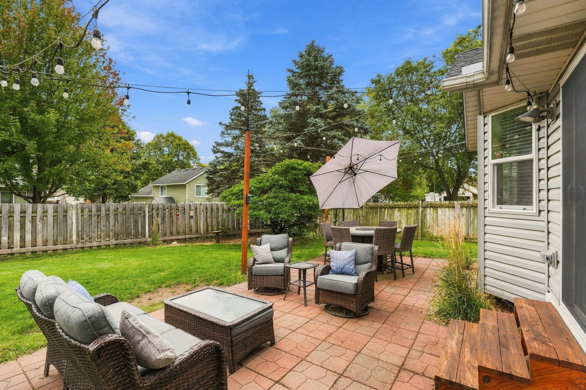 25x15 back yard paver patio off of dining room.