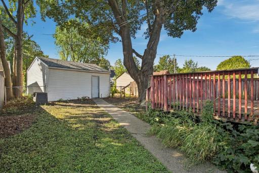 1828 Arlington Avenue E, Saint Paul, MN 55119