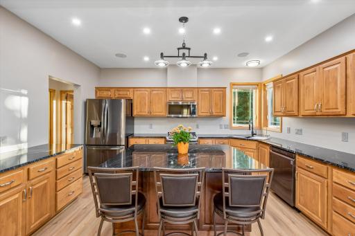 Also has corner window behind the kitchen sink, & stainless steel appliances