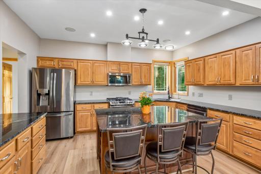 Another view of this great kitchen