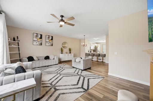 8-web-or-mls-3721_Hazel_Trail_unit_c_Woodbury_MN_55129_008.jpg