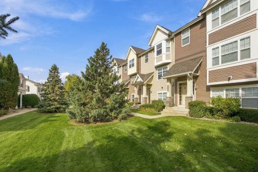 25-web-or-mls-3721_Hazel_Trail_unit_c_Woodbury_MN_55129_024.jpg