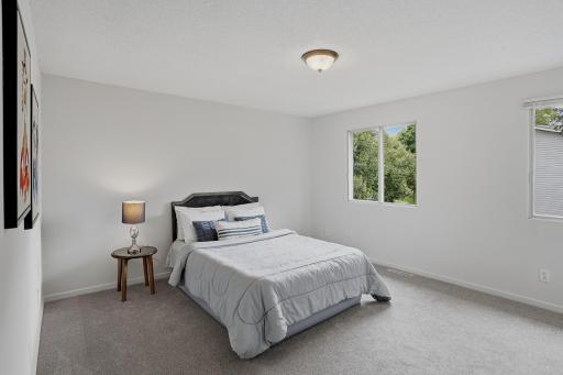 1496 Goodwin Avenue N, Oakdale, MN 55128