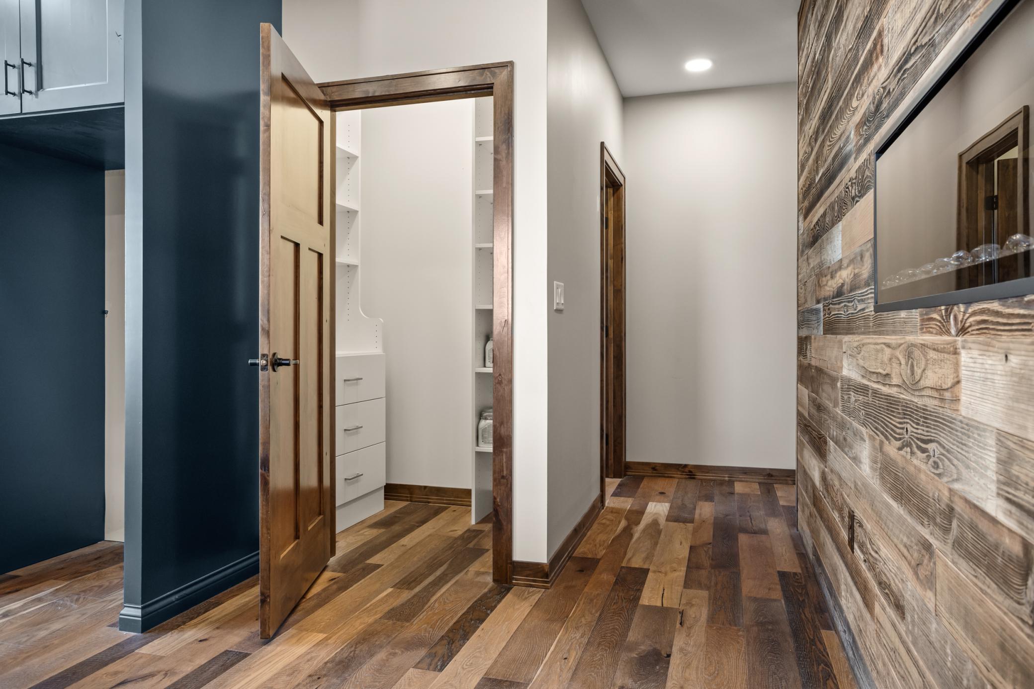 Kitchen pantry