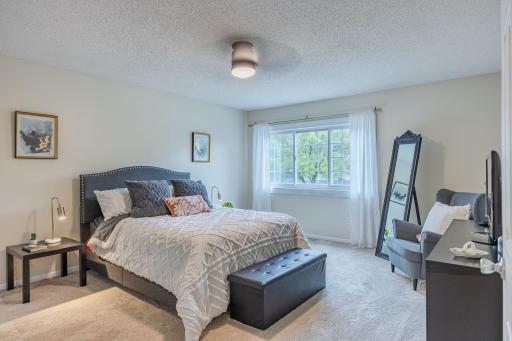 18126 Settlers Way, Eden Prairie, MN 55347