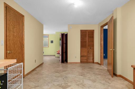1797 Eldridge Avenue W, Roseville, MN 55113