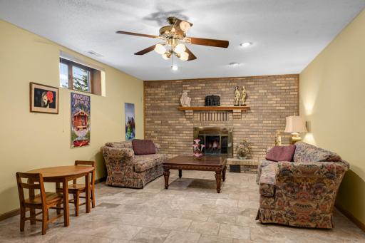 1797 Eldridge Avenue W, Roseville, MN 55113