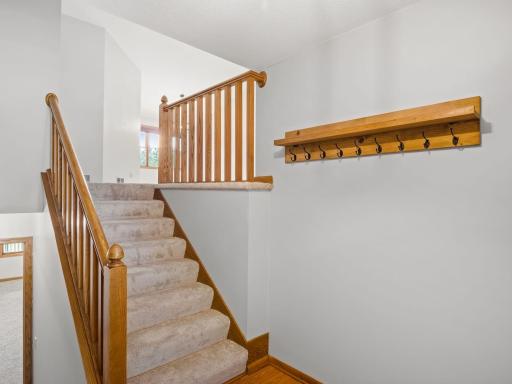 14806 Hallmark Drive, Apple Valley, MN 55124