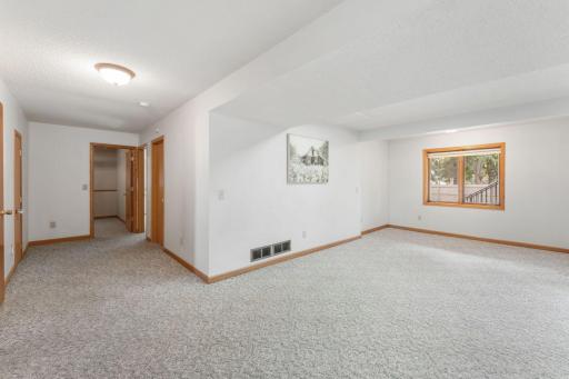 14806 Hallmark Drive, Apple Valley, MN 55124