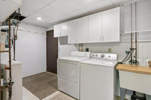 Laundry & Utility Room