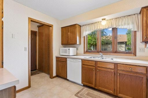 Kitchen to Entry