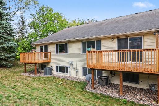 2053 Edgerton Street, Maplewood, MN 55117