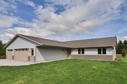 11946 Joneswood Circle, Baxter, MN 56425